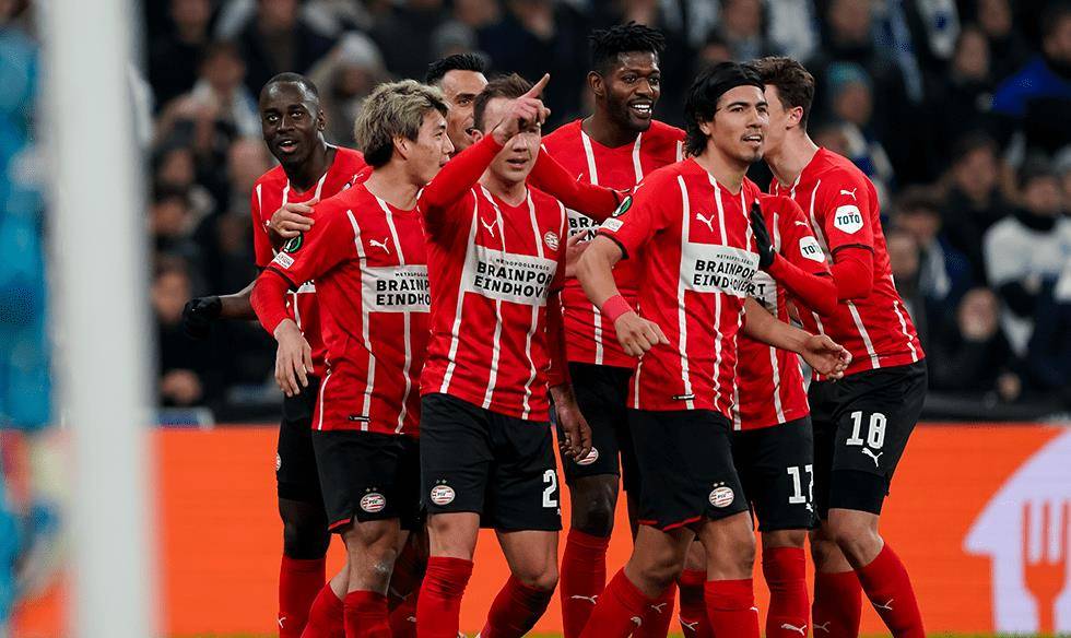 费耶诺德足球直播_今日足球:PSV埃因霍温vs阿贾克斯 特温特vs费耶诺德