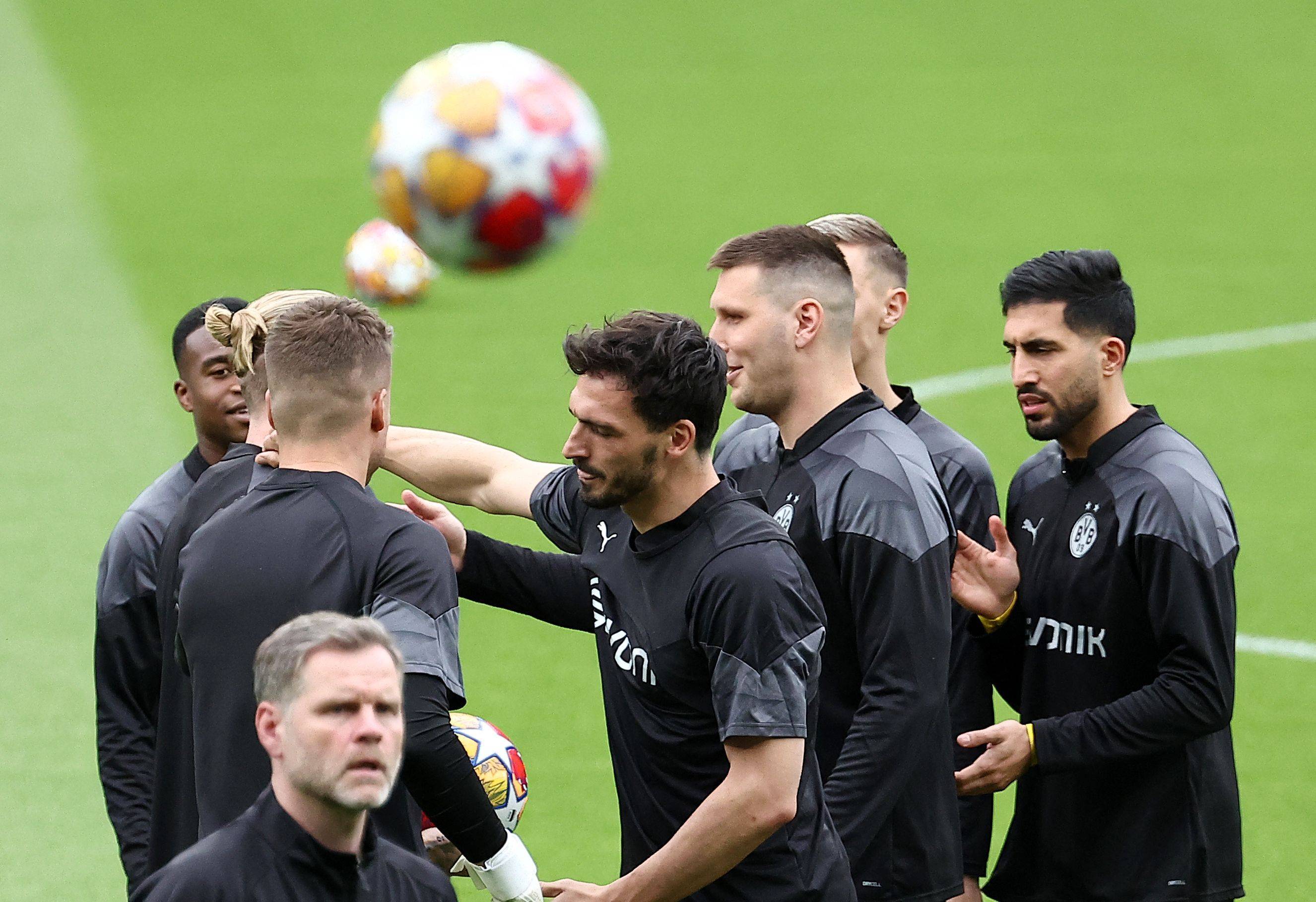 多特蒙德足球_足球——欧冠:多特蒙德赛前备战