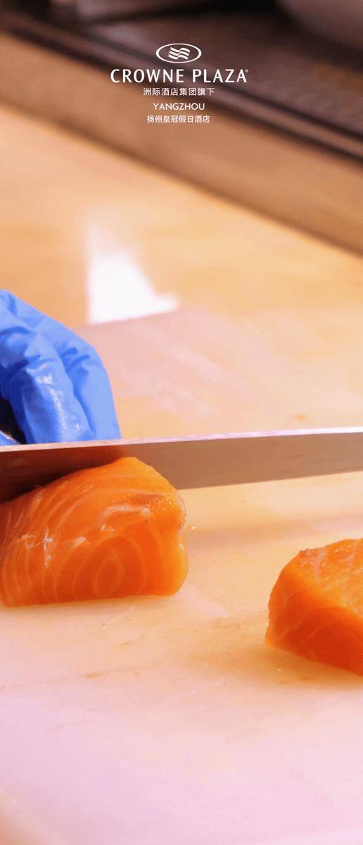 皇冠代理登1,2,3_【扬州皇冠假日酒店】3天2晚¥999起享高级房2间夜(不含早)+首日欢迎水果1份+室内恒温游泳池等~