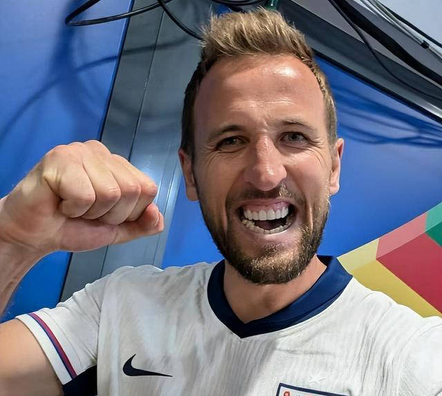 皇冠信用网登1,登2,登3出租_英格兰2-1逆转皇冠信用网登1,登2,登3出租,换下福登立竿见影!谁缺席谁尴尬?