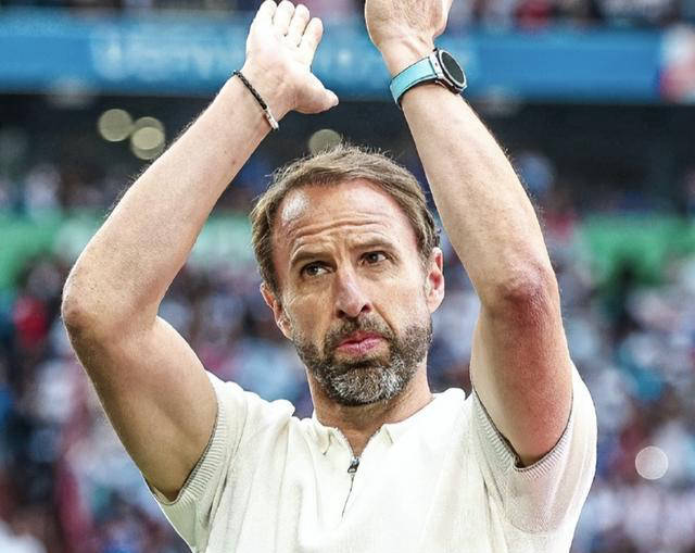 皇冠信用网登1,登2,登3出租_英格兰2-1逆转皇冠信用网登1,登2,登3出租,换下福登立竿见影!谁缺席谁尴尬?