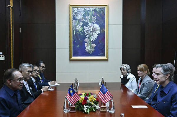 皇冠信用网会员账号_马来西亚总理安瓦尔:我当面就拒绝了布林肯皇冠信用网会员账号,别教我们做事