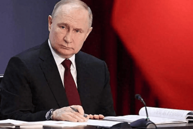 皇冠信用盘如何申请_谁敢乱来!俄发出“开战”警告皇冠信用盘如何申请,不到24小时,美国紧急联系中国!