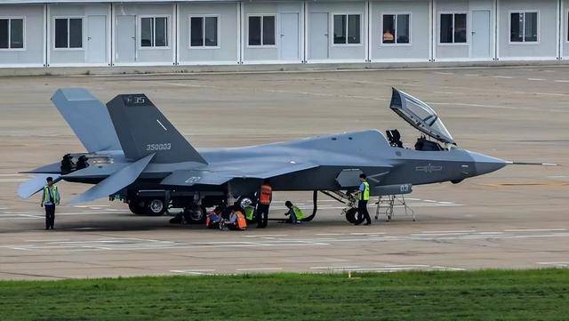 皇冠足球管理平台出租_苏-57已在机场转场皇冠足球管理平台出租,将与歼-35“同台竞技”,中俄卖家秀准备就绪