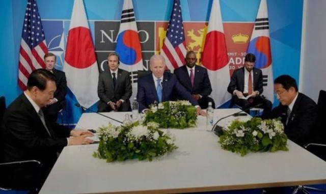 皇冠信用網会员如何申请_泽连斯基或将下血本?德媒曝光猛料皇冠信用網会员如何申请,乌克兰的真面目被当众戳穿