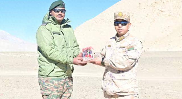 皇冠信用網在线开户_5300名印军突然行动皇冠信用網在线开户,中印边境的一幕,证实了解放军的先见之明