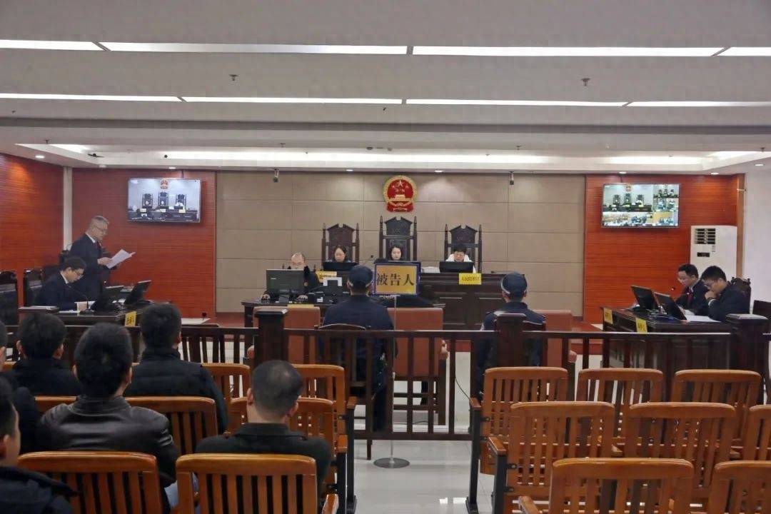 怎么弄皇冠信用网_受贿1150万余元怎么弄皇冠信用网,广西柳州一国企董事长受审,当庭认罪认罚