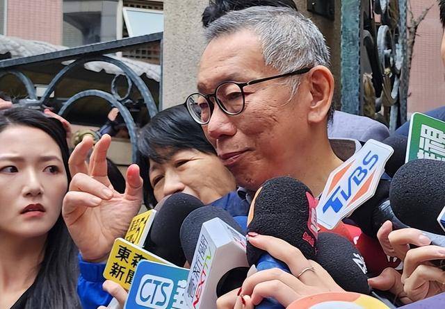 皇冠登2代理_被关114天后返回家中皇冠登2代理,柯文哲哽咽:我不是那种图利贪污的人