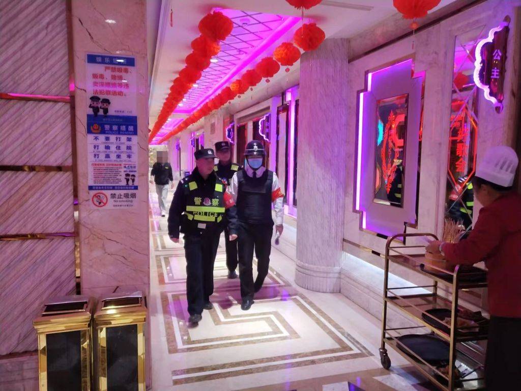 皇冠会员开户申请_昆明出动两千余名警力检查重点区域皇冠会员开户申请,整改115个问题隐患