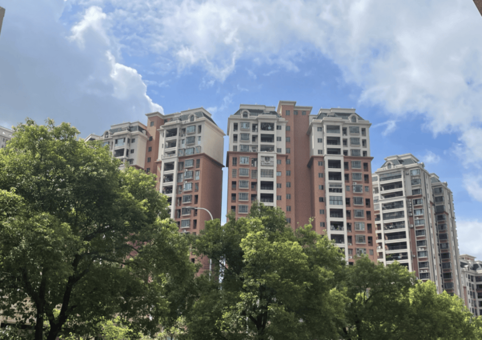 皇冠信用网股东_“9块9首付买精装房皇冠信用网股东,月供最低不到3000元”!中山一开发商放大招,此前高峰时部分楼盘单价超3万元