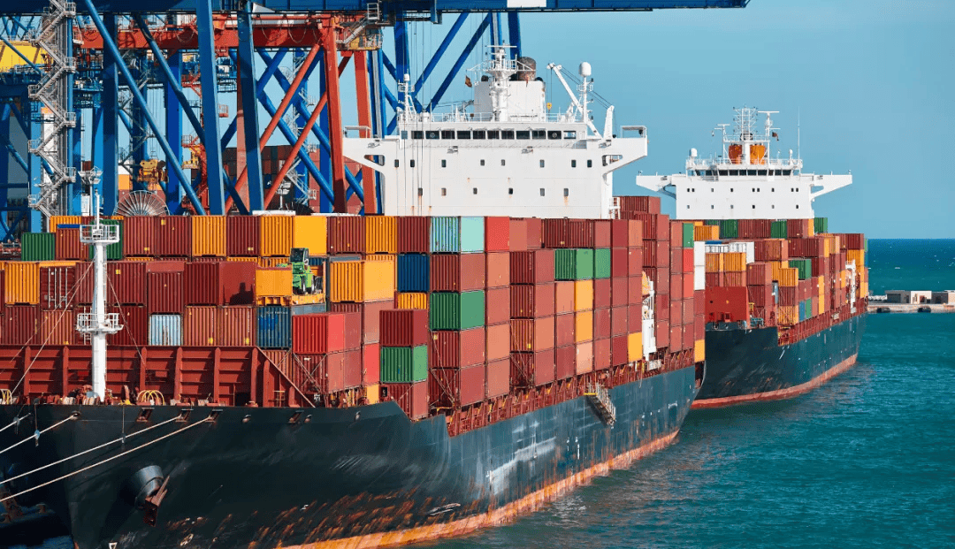 皇冠信用平台出租出售
_彭博社:美国对中国船舶征收数十亿美元税款 恐引发“贸易末日”