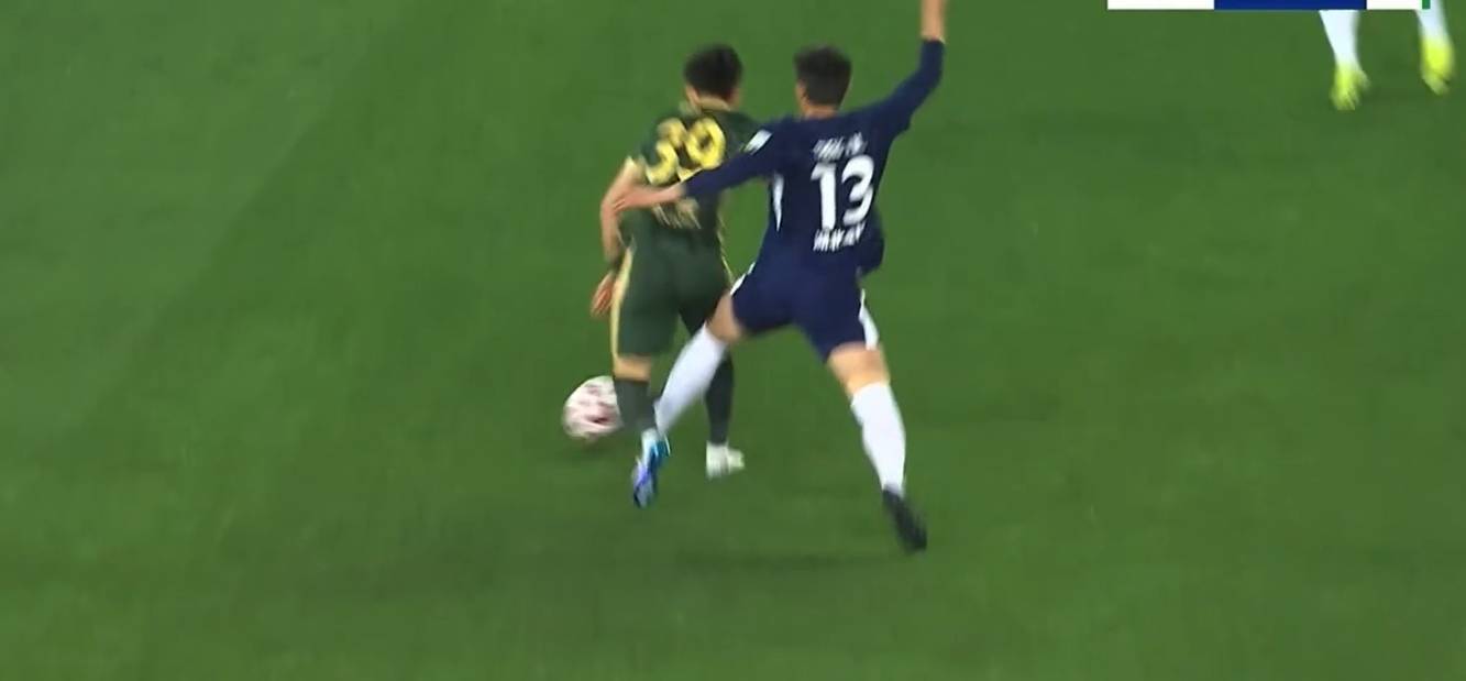 如何代理皇冠信用盘
_媒体人：郑凯木真是坏如何代理皇冠信用盘
，犯规有许多种他却选择最能害人的一种