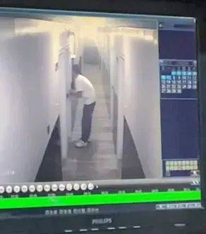 皇冠信用網申请条件
_“报警腿都在抖”!女子住酒店皇冠信用網申请条件
,凌晨遭陌生男刷“通卡”闯入房间