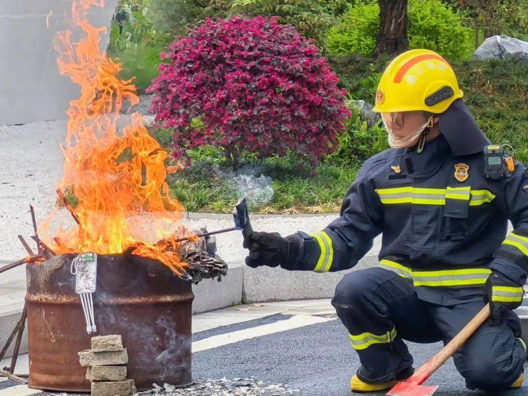 如何申请皇冠信用网
_10多秒飙到400℃如何申请皇冠信用网
！不少浙江人在用…