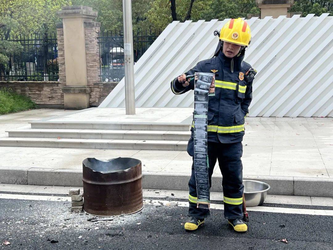 如何申请皇冠信用网
_10多秒飙到400℃如何申请皇冠信用网
！不少浙江人在用…