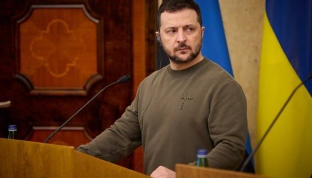 皇冠信用網APP下载
_泽连斯基：因基辅遭猛烈袭击 将缩短南非访问行程