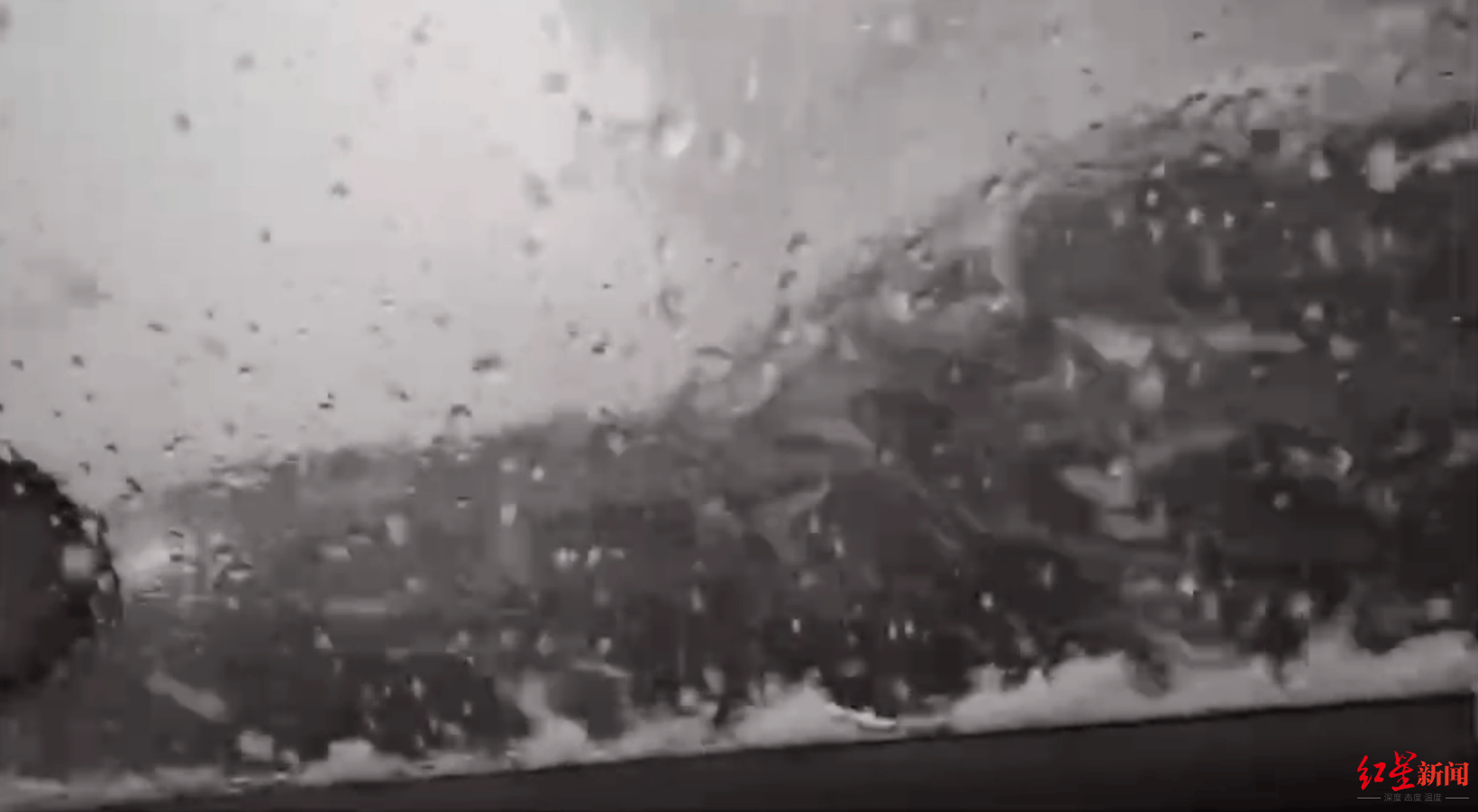 皇冠信用網如何注册
_贵州黔西游船倾覆事故已致3人死亡皇冠信用網如何注册
，14人正在搜救中 目击者：事发前大风冰雹交加