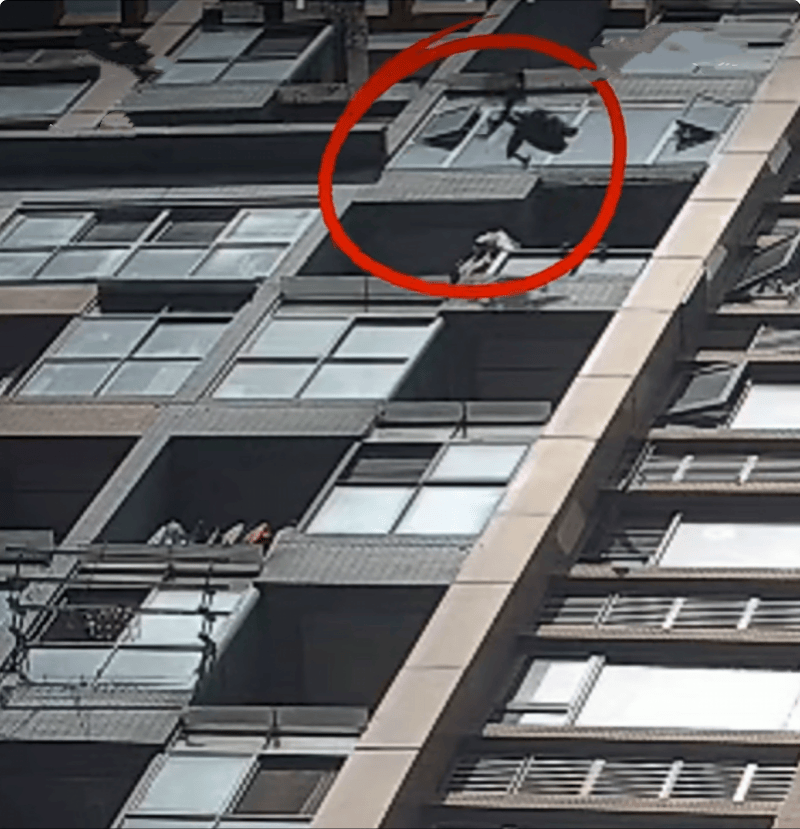 皇冠信用網代理注册
_四川男子与女友吵架皇冠信用網代理注册
,为泄愤从16楼扔下电竞椅!警方:刑拘