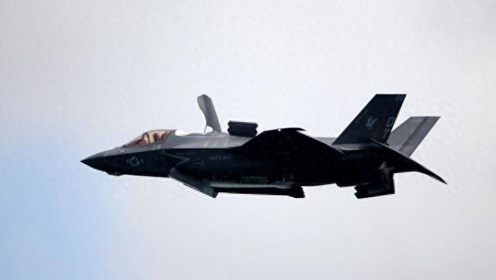 皇冠信用網足球代理
_美媒爆：美国数架F-16战机和一架F-35战机曾险些被胡塞武装击中