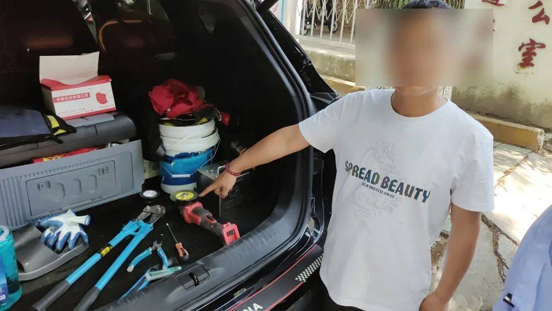 皇冠信用平台出租出售
_业主变“保安”两月偷了700余斤皇冠信用平台出租出售
！已被抓！