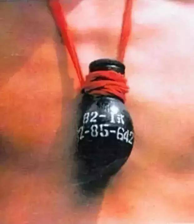 皇冠信用网怎么申请
_近日曝光！被印军包围皇冠信用网怎么申请
，两名落单解放军嘴咬手雷，誓死不当俘虏