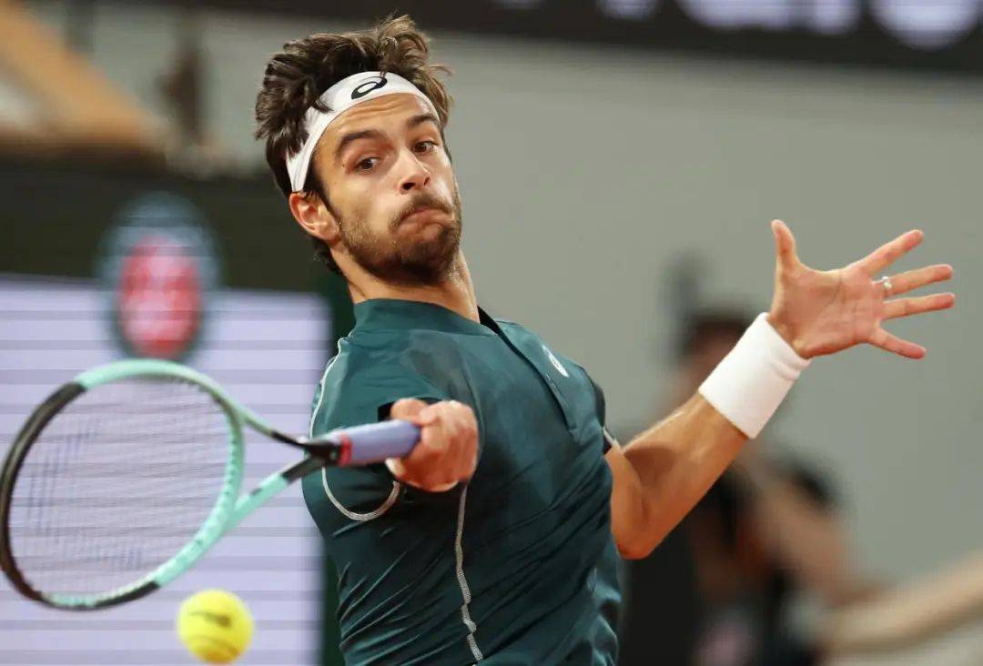 皇冠信用网怎么弄
_穆塞蒂因伤退赛皇冠信用网怎么弄
,阿尔卡拉斯晋级法网男单决赛