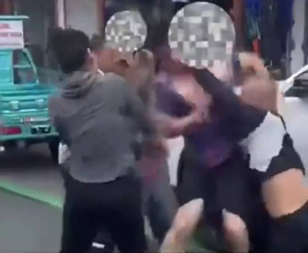 皇冠信用网正网
_官方通报泾县游客被打事件处理结果：受害人获赔9000皇冠信用网正网
，3人被行拘，县公安局多人被追责