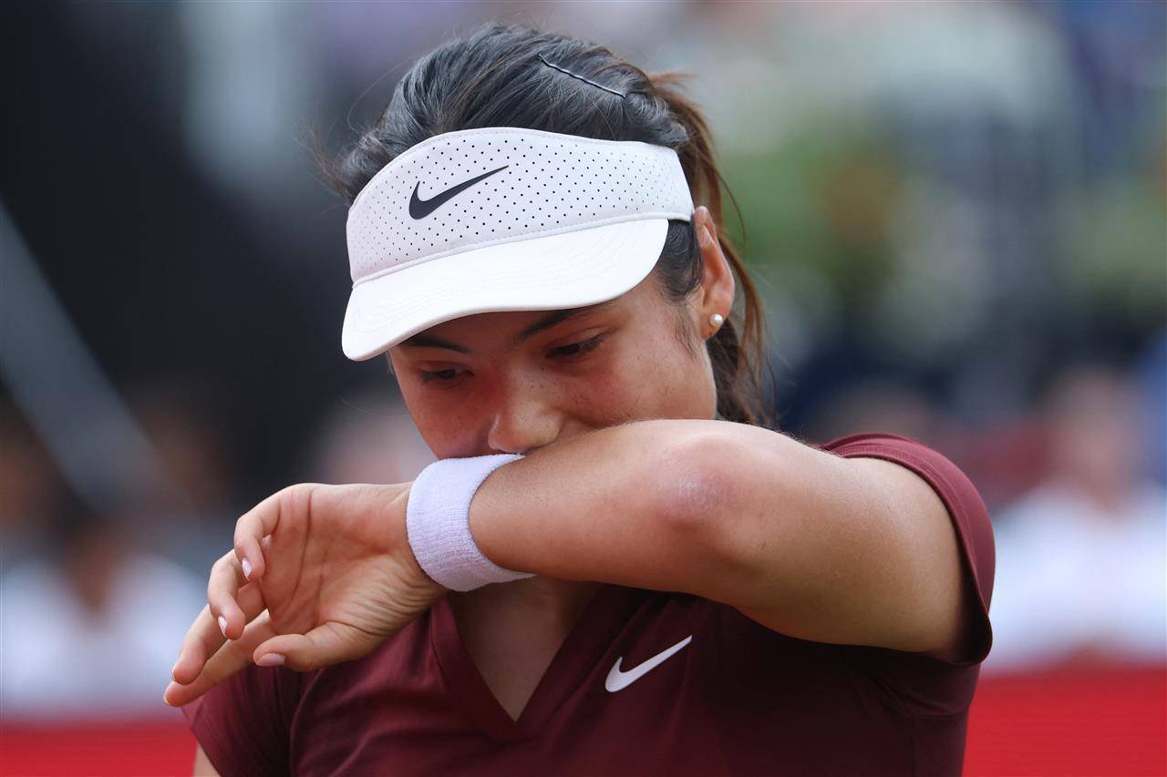 皇冠信用登2代理
_喜讯皇冠信用登2代理
!郑钦文淘汰前美网冠军首进草地赛四强!即时排名升至世界第四