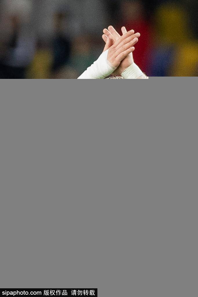 皇冠信用盘代理出租_22岁埃利奥特身价飙升至6000万欧皇冠信用盘代理出租!利物浦天才少年征服欧洲