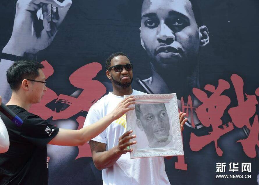 皇冠信用網代理申条件
_麦迪能顶替科比皇冠信用網代理申条件
？小莫里斯：他不是科比 没那种心态