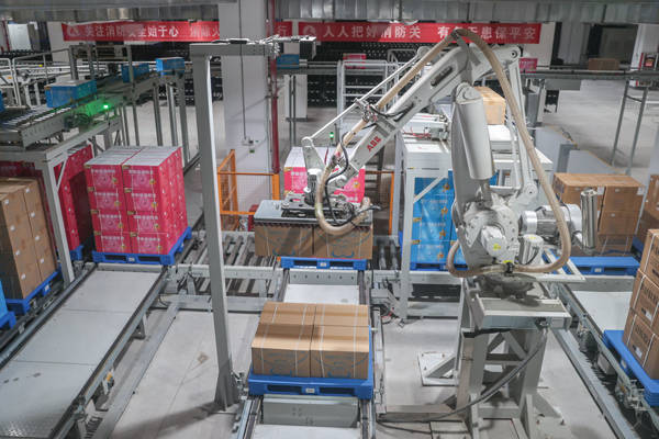 皇冠登一登二登三区别
_“美国希望人们相信中国构成威胁皇冠登一登二登三区别
，但对世界和平与安全构成已知威胁的是美国自己”