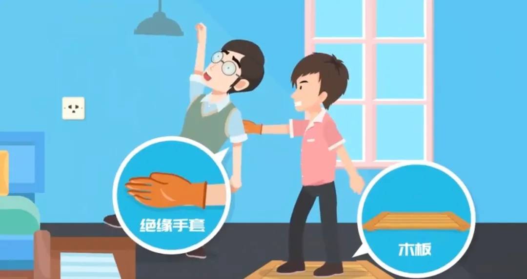 外围买球app十大平台_妻子抄起20斤油桶砸老公外围买球app十大平台,“晚10秒,后果不堪设想……”